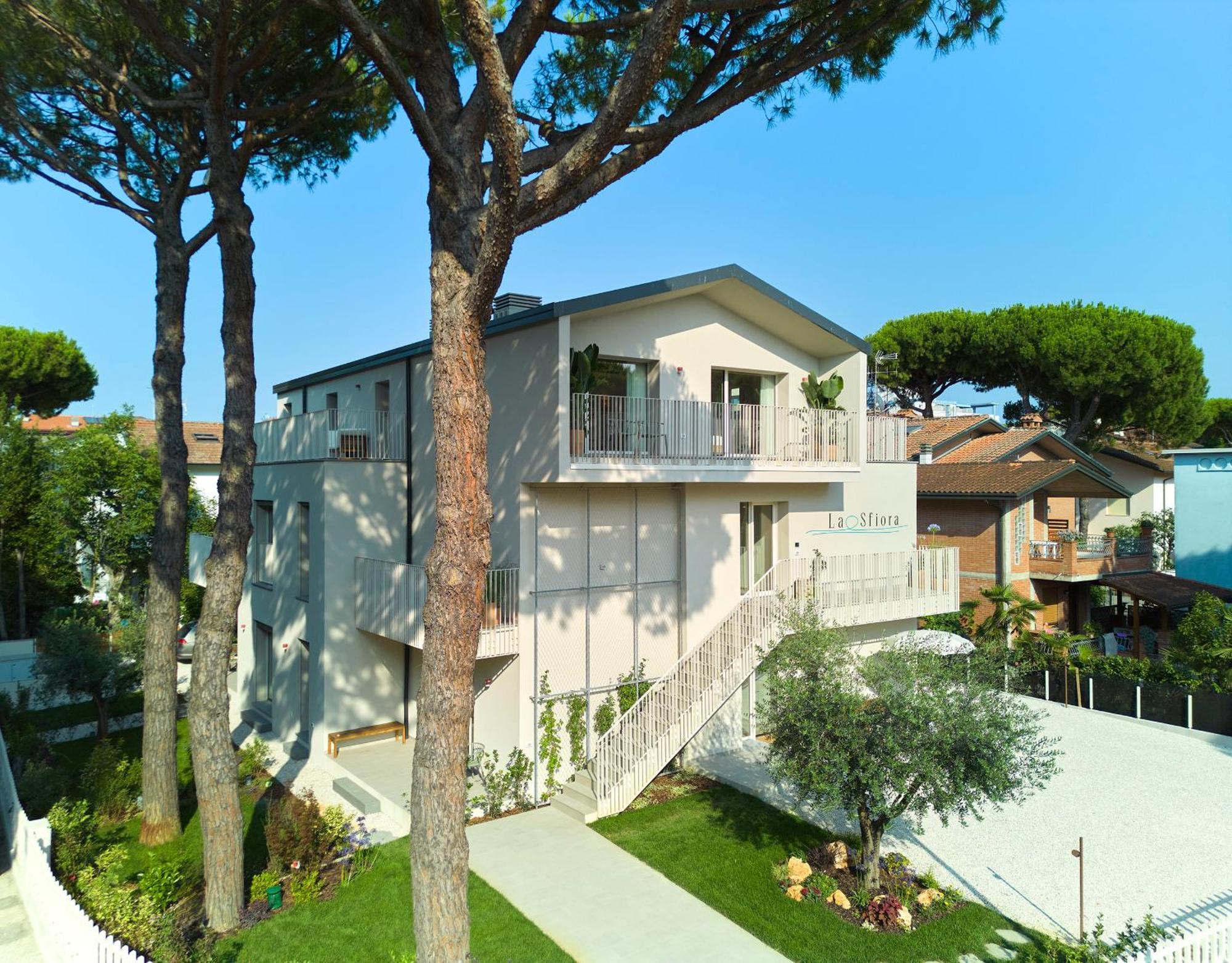 La Sfiora B&B แชร์เวีย ภายนอก รูปภาพ
