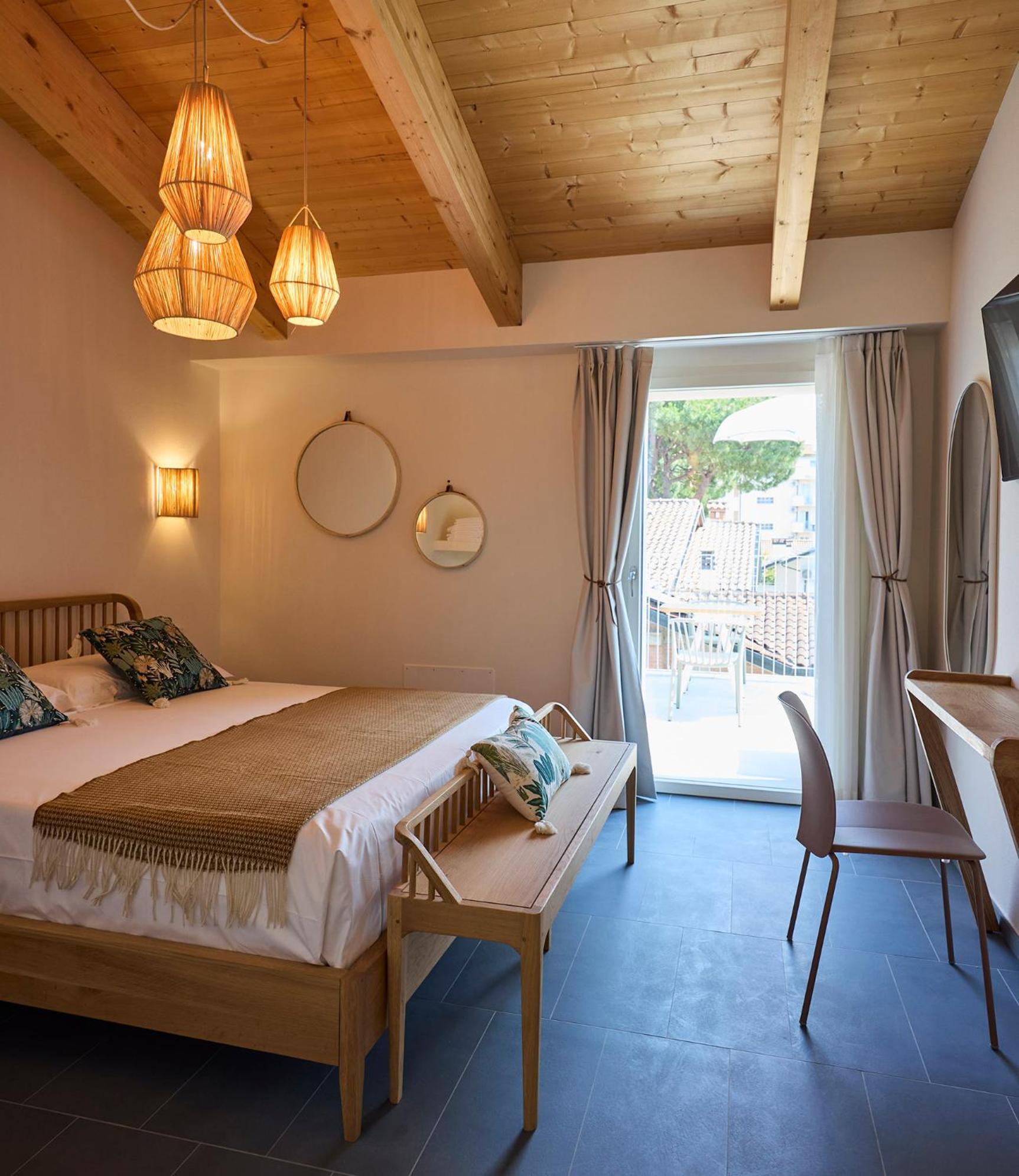 La Sfiora B&B แชร์เวีย ภายนอก รูปภาพ