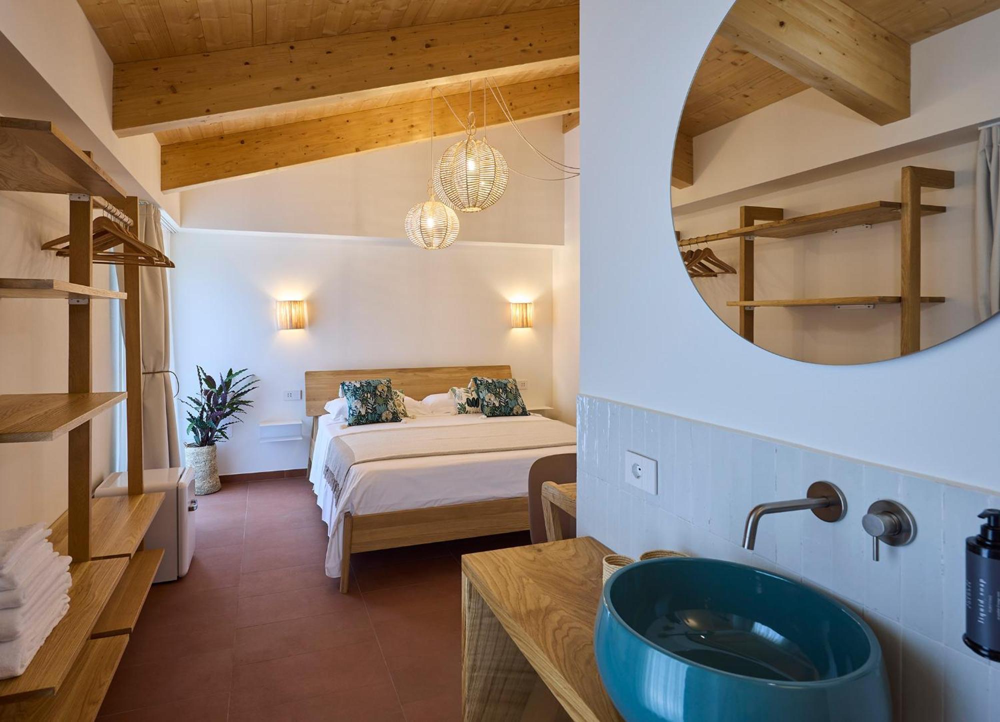 La Sfiora B&B แชร์เวีย ภายนอก รูปภาพ